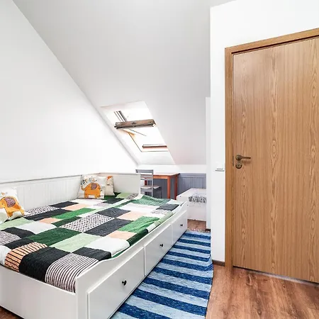 For Four With Free Parking 아파트 탈린