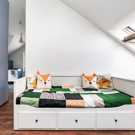 Appartamento For Four With Free Parking Reval