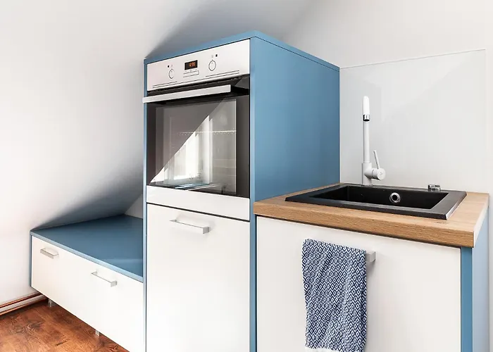 Appartamento For Four With Free Parking Reval