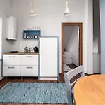Apartment For Four With Free Parking
