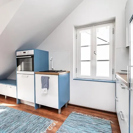 公寓 For Four With Free Parking *