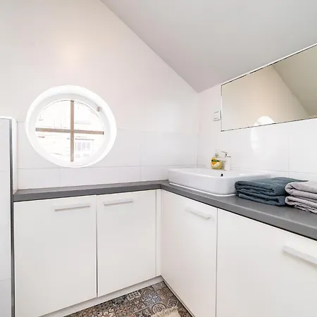 For Four With Free Parking 公寓 *