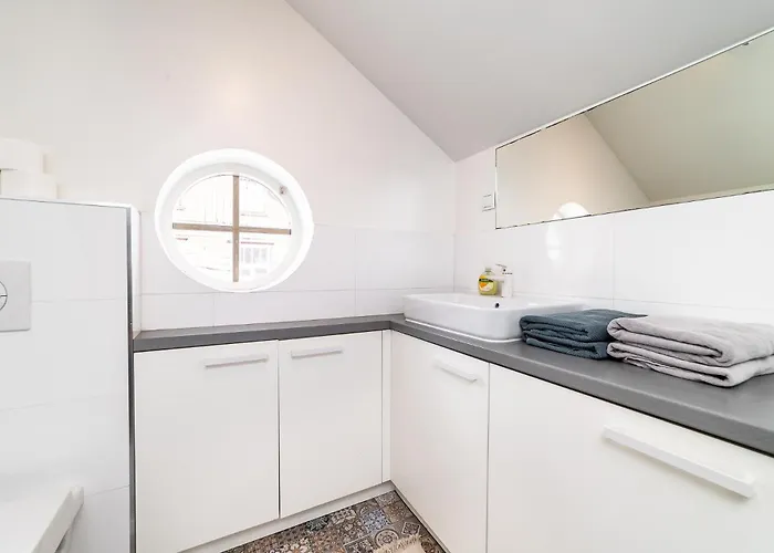 For Four With Free Parking 公寓 *